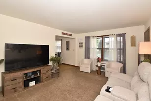 4276 S 14th St, Milwaukee, WI 53221 - Photo 11