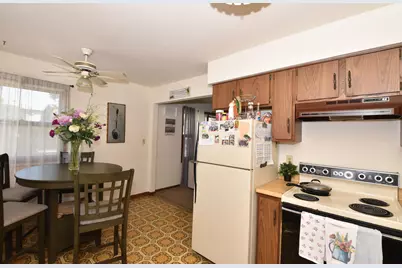 4276 S 14th St, Milwaukee, WI 53221 - Photo 17
