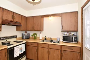 4276 S 14th St, Milwaukee, WI 53221 - Photo 15