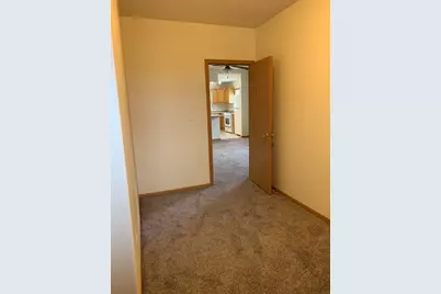 915 W National Ave, Milwaukee, WI 53204 - Photo 7