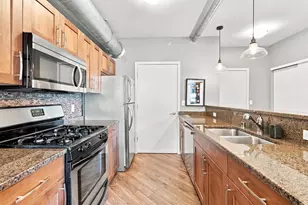 1541 N Jefferson St, Milwaukee, WI 53202 - Photo 3