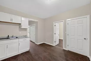 2420 N 35th St, Milwaukee, WI 53210 - Photo 29
