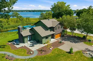 2852 Peninsula Ave, Delafield, WI 53018 - Photo 5