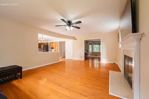 N102W15801 Flintlock Trail, Germantown, WI 53022 - Photo 9