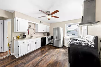1722 S 76th St, West Allis, WI 53214 - Photo 11