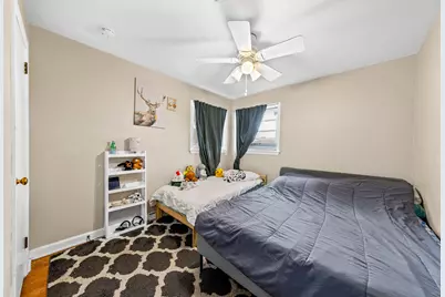 1722 S 76th St, West Allis, WI 53214 - Photo 9