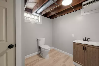 2916 S 104th St, West Allis, WI 53227 - Photo 17