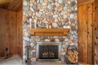 126 E Oak Crest Dr, Wales, WI 53183 - Photo 9