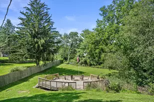 126 E Oak Crest Dr, Wales, WI 53183 - Photo 37
