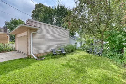 2013 E Wood Pl #2015, Shorewood, WI 53211 - Photo 41