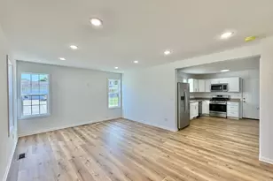 28 N 3rd St, Darien, WI 53114 - Photo 5