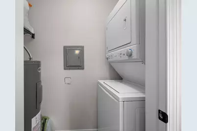 1751  Eldorado Dr #16, Bellevue, WI 54302 - Photo 7