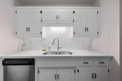 1751  Eldorado Dr #16, Bellevue, WI 54302 - Photo 5