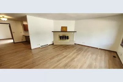 1707  Miller Rd, Lake Geneva, WI 53147 - Photo 3