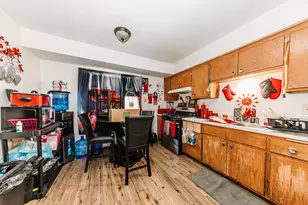 9017 W Hampton Ave, Milwaukee, WI 53225 - Photo 25