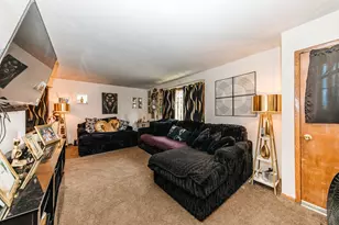 9017 W Hampton Ave, Milwaukee, WI 53225 - Photo 23