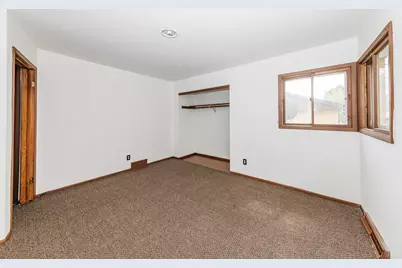 9017 W Hampton Ave #9019, Milwaukee, WI 53225 - Photo 17