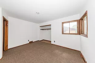 9017 W Hampton Ave, Milwaukee, WI 53225 - Photo 17