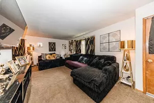 9017 W Hampton Ave, Milwaukee, WI 53225 - Photo 21