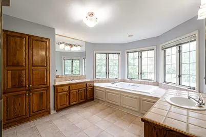 11723 N Bridgewater Dr, Mequon, WI 53092 - Photo 33