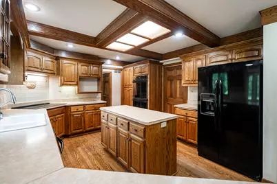 11723 N Bridgewater Dr, Mequon, WI 53092 - Photo 23