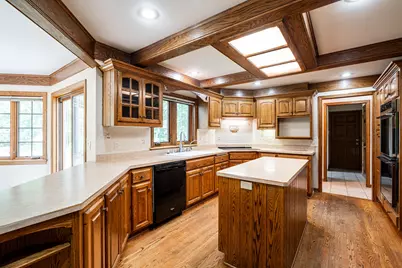 11723 N Bridgewater Dr, Mequon, WI 53092 - Photo 19