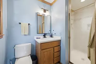 1930 Sunnyside Dr, Waukesha, WI 53186 - Photo 19
