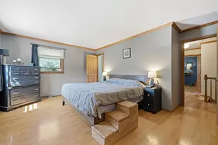1930 Sunnyside Dr, Waukesha, WI 53186 - Photo 17