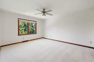 7123 W Lantern Ln, Mequon, WI 53092 - Photo 29