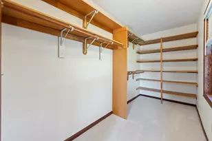 7123 W Lantern Ln, Mequon, WI 53092 - Photo 25