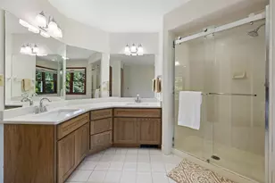 7123 W Lantern Ln, Mequon, WI 53092 - Photo 23