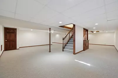 7123 W Lantern Ln, Mequon, WI 53092 - Photo 33