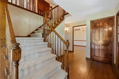 7123 W Lantern Ln, Mequon, WI 53092 - Photo 5