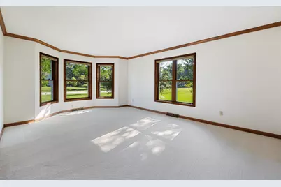 7123 W Lantern Ln, Mequon, WI 53092 - Photo 7