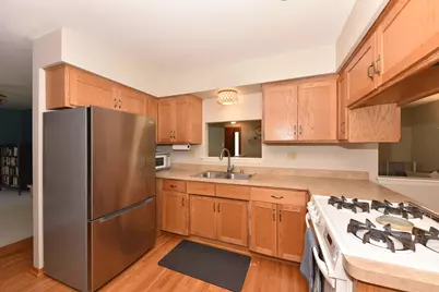5405 N Shasta Dr, Glendale, WI 53209 - Photo 11