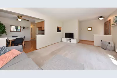 5405 N Shasta Dr, Glendale, WI 53209 - Photo 5