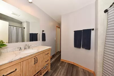 5405 N Shasta Dr, Glendale, WI 53209 - Photo 19