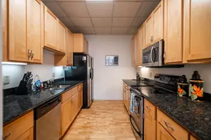 606 W Wisconsin Ave, Milwaukee, WI 53203 - Photo 29
