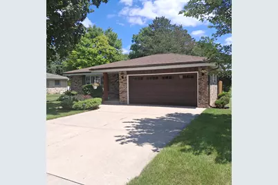 548  Oakwood Dr, Hartland, WI 53029 - Photo 21