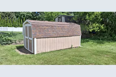 548  Oakwood Dr, Hartland, WI 53029 - Photo 31