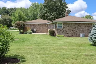548 Oakwood Dr, Hartland, WI 53029 - Photo 23