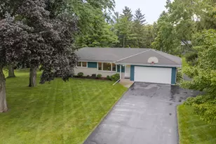 334 Maple Way, Waukesha, WI 53188 - Photo 47