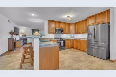 1632  Crane Ct, Sheboygan Falls, WI 53085 - Photo 7