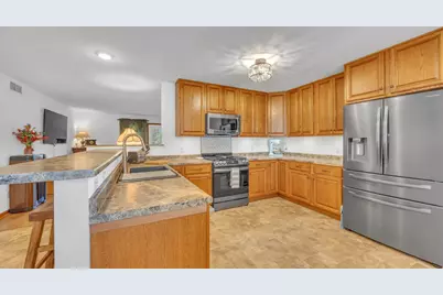 1632  Crane Ct, Sheboygan Falls, WI 53085 - Photo 9