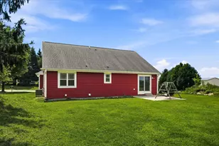 2748 Gateway Ave, Hartford, WI 53027 - Photo 35