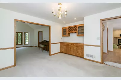 N52W14305  Thornhill Dr, Menomonee Falls, WI 53051 - Photo 17