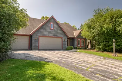 N52W14305  Thornhill Dr, Menomonee Falls, WI 53051 - Photo 1