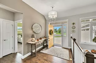 N57W19704 Holly Ct, Menomonee Falls, WI 53051 - Photo 3
