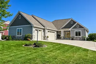 N57W19704 Holly Ct, Menomonee Falls, WI 53051 - Photo 1