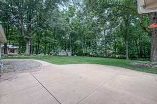 28812 Grove Ln, Racine, WI 53185 - Photo 39